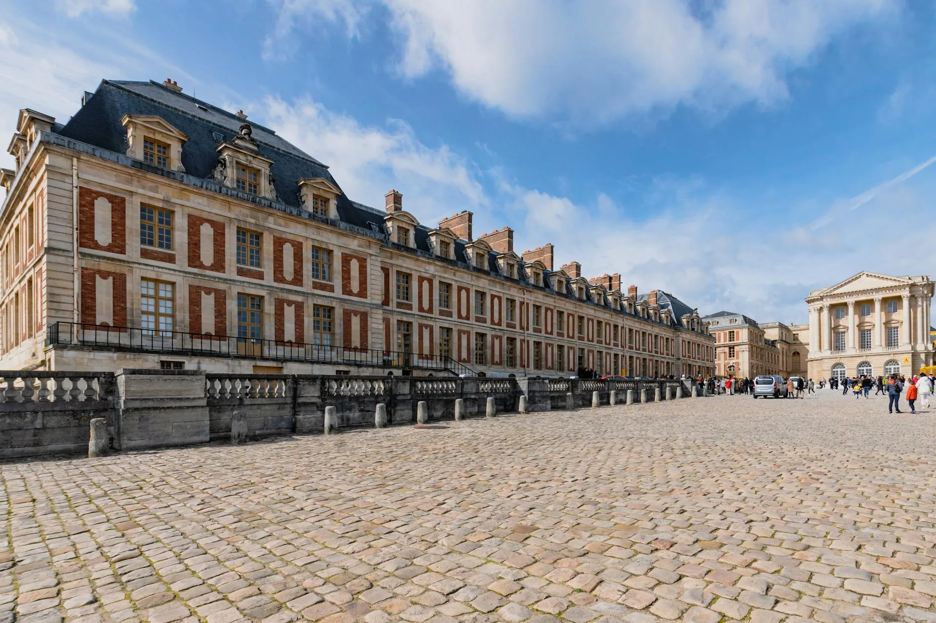 Vue aérienne des rues du quartier historique de Versailles